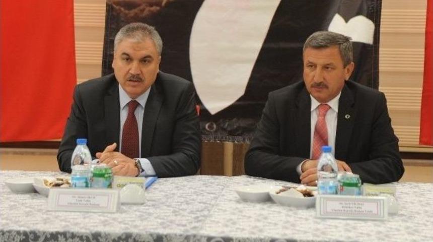 Zeka, Uşak&rsquo;ta Toplandı