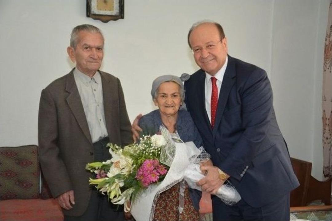 Bir Zamanların &Ouml;ğrenci Mesut&rsquo;u, &Ouml;ğretmenlerini Mesut Etti