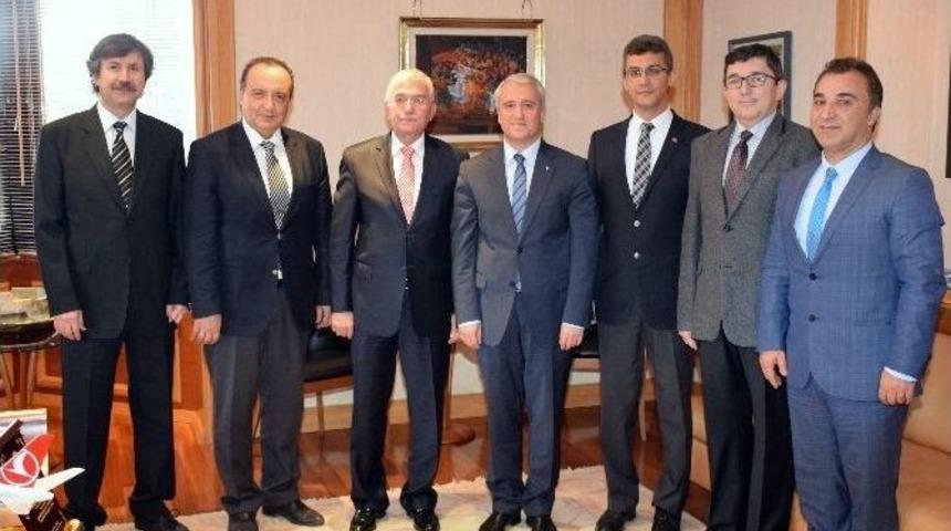 İki &Uuml;niversite Arasında &Ouml;rnek İş Birliği