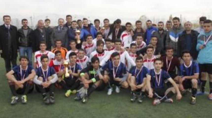 Okul Sporları M&uuml;sabakaları Sona Erdi