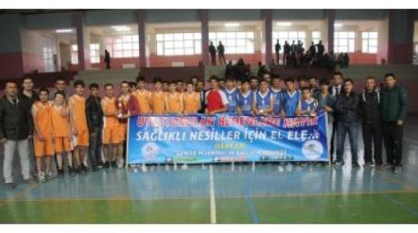 Okullar Arası Gen&ccedil; Erkekler Basketbol M&uuml;sabakası Sona Erdi