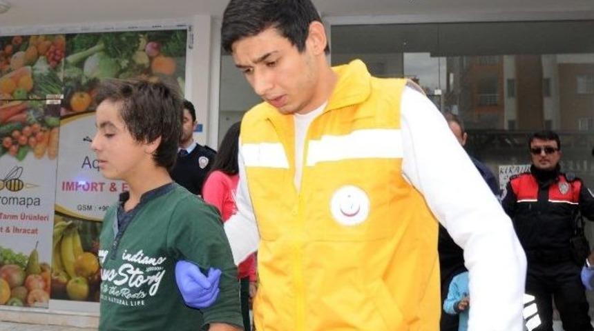 İtfaiye Ve Polis Yanan Evden 3 Kardeşi Kurtardı