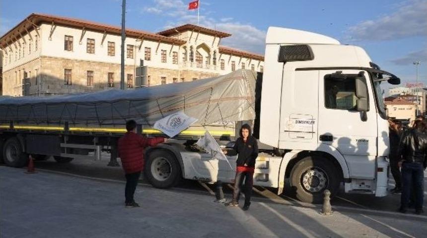 Sivas İhh’dan Bayırbucak Türkmenlerine Un Yardımı