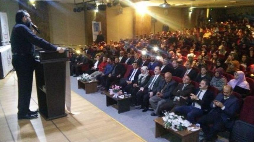 Van&rsquo;da Yazarlar &Ouml;ğrencilerle Buluşuyor Projesi