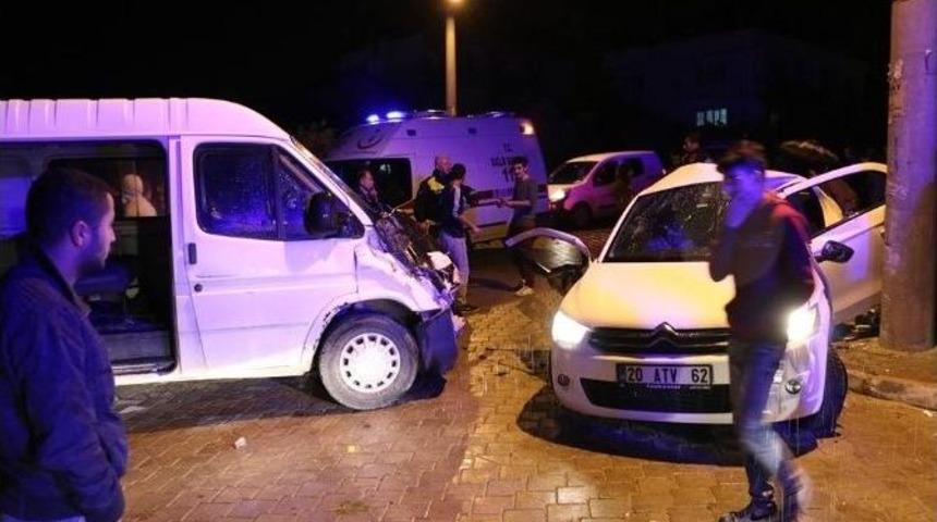 Denizli&rsquo;de Trafik Kazası: 7 Yaralı