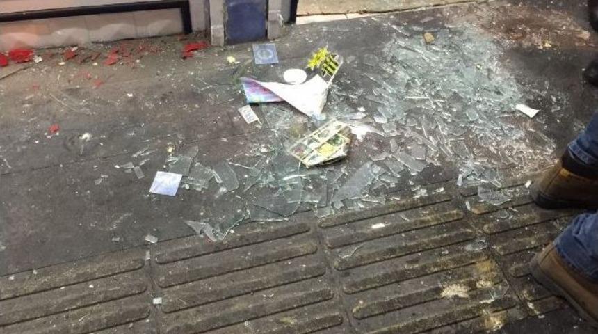 Diyarbakır&rsquo;da Ter&ouml;ristler G&uuml;venlik G&uuml;&ccedil;lerine Saldırdı