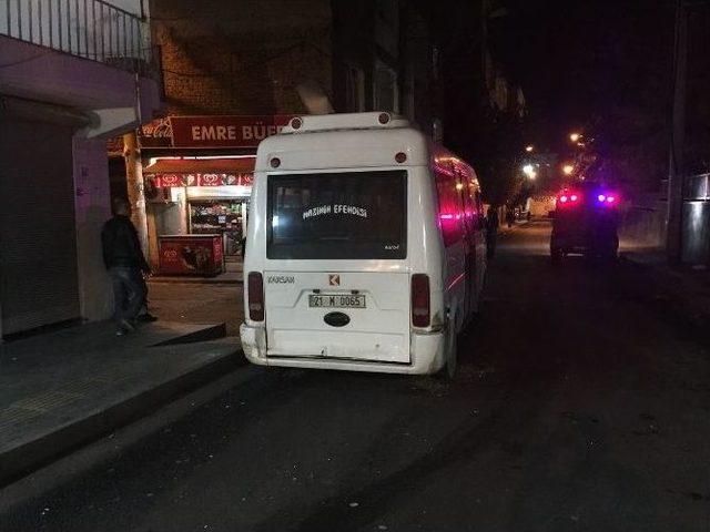 Diyarbakır’da Teröristler Güvenlik Güçlerine Saldırdı