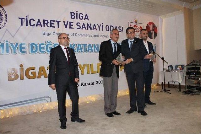 Biga’da Ekonomiye Değer Katanlar Ödüllendirildi