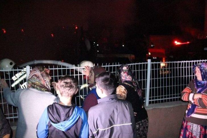 Zonguldak’ta İki Ev Yangında Kül Oldu G2