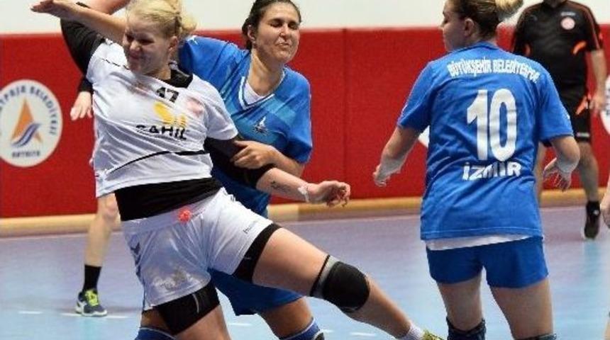 Muratpaşa&rsquo;nın Melekleri Son Saniyede G&uuml;ld&uuml;