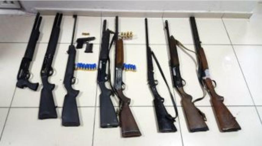 Polisten Şafak Operasyonu: 5 G&ouml;zaltı