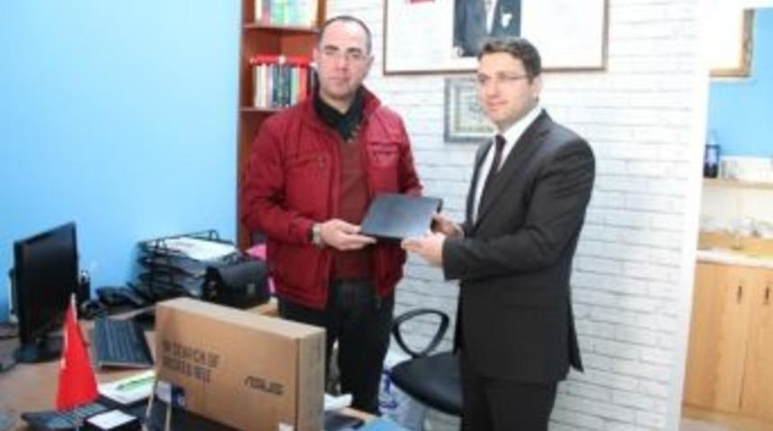 Büyükşehir’den Muhtarlara Bilgisayar Desteği