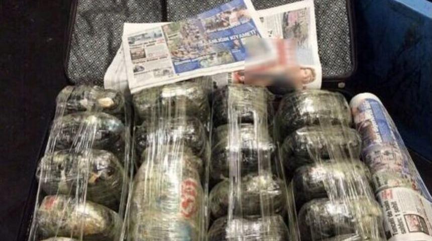 Uyuşturucuyu G&uuml;venlik&ccedil;inin Yardımıyla U&ccedil;ağa Sokan Karı Koca Yakalandı