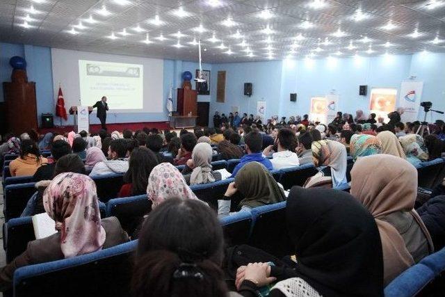 Ağrı’da “devrim Otomobili Ve Yerli Otomobil Tartışmaları” Konferansı