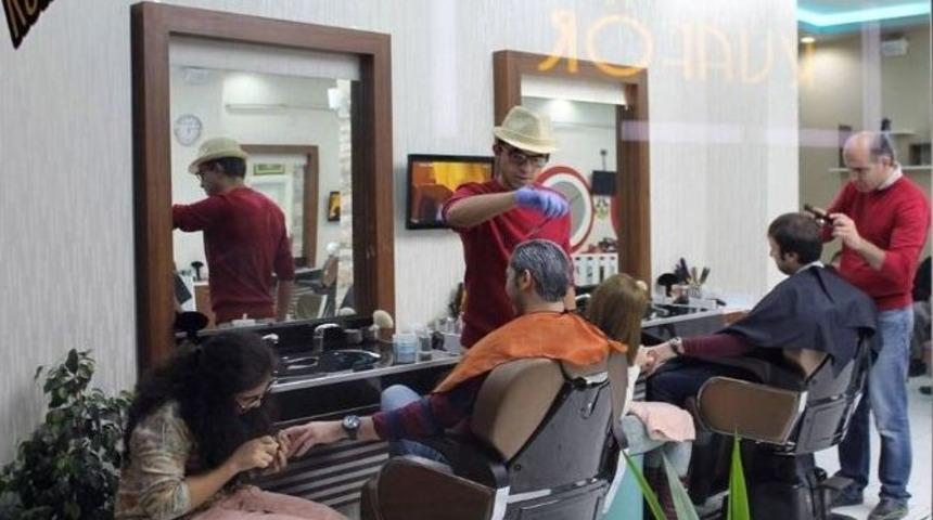 Bayanlardan Erkeklere Manik&uuml;r Ve Pedik&uuml;r