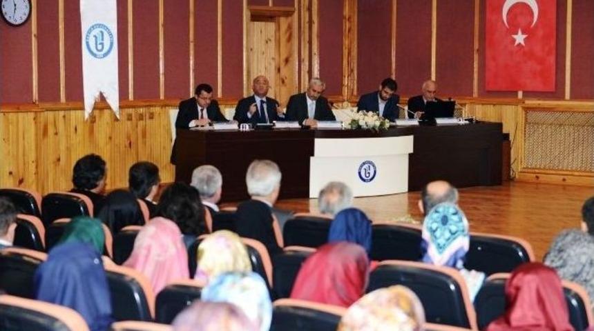 B&uuml;&rsquo;de &lsquo;hadis Ve S&uuml;nnet&rsquo; Konuşuldu