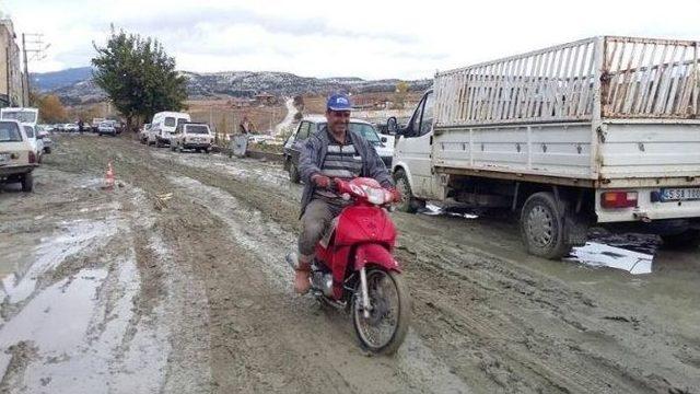 Selendi’de Esnafın Çamur Çilesi