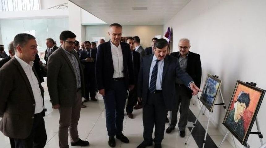 &Uuml;nl&uuml; Ressamların Eserleri "minyat&uuml;r Sanat Sergisi"nde