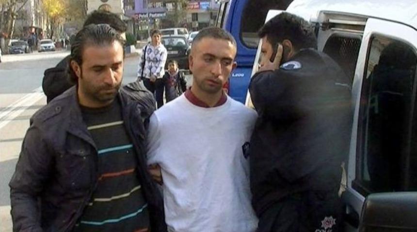 Kendine Polis S&uuml;s&uuml; Veren Telefon Dolandırıcısı Yakalandı