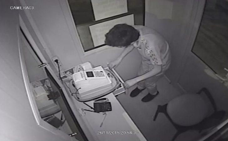 Hırsızlar Go-kart Bileti Çalarken Kameraya Yakalandı G5