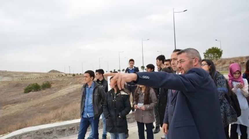 Lise &Ouml;ğrencileri Karatekin &Uuml;niversitesi Kamp&uuml;s&uuml;ne Hayran Kaldılar