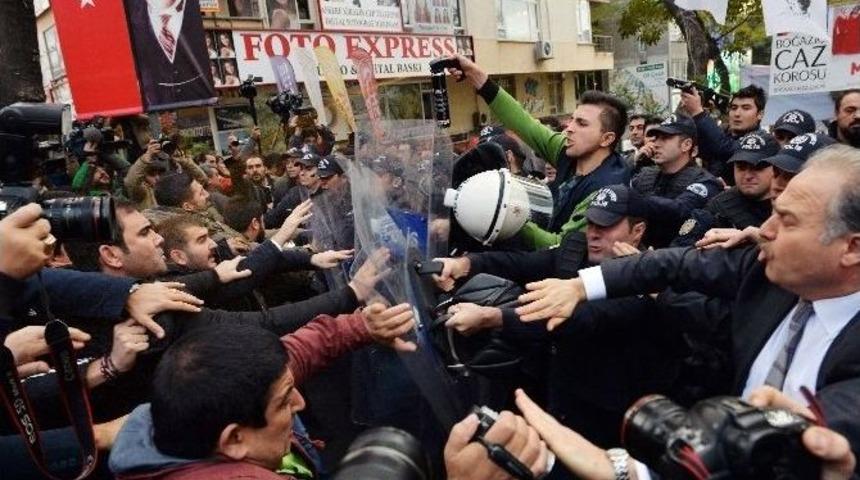 Başkent&rsquo;te D&uuml;ndar Ve G&uuml;l&rsquo;e Destek Eyleminde Gerginlik