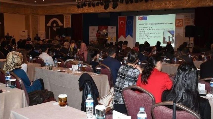 Şanlıurfa&rsquo;da Madde Bağımlılığı Konferansı D&uuml;zenlendi