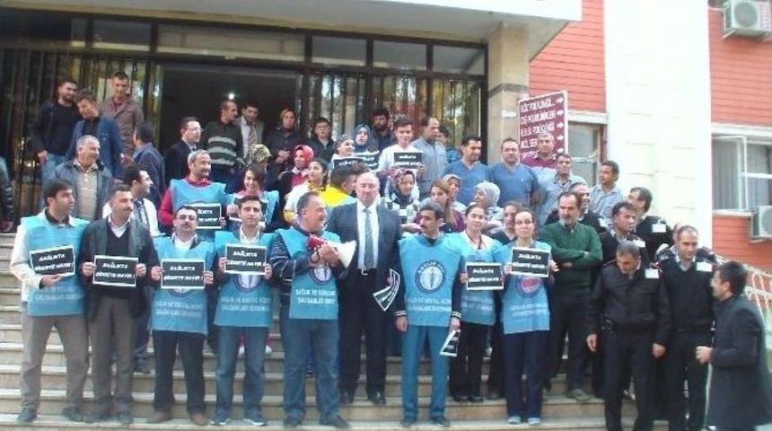 Sağlık G&ouml;revlisini Darptan Kurtardı Ama Kendisi Kurtulamadı