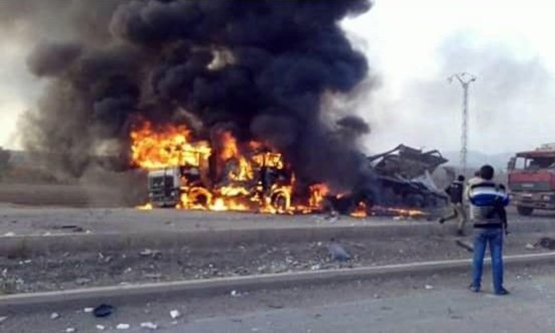 Sarmada&rsquo;da Yardım Tır&rsquo;ları Vuruldu