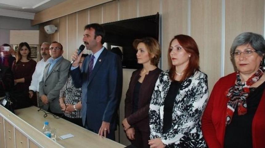 Chp&rsquo;de İl&ccedil;e Başkanı Karataş Yeniden Aday