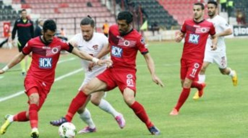 Gen&ccedil;lerbirliği İle Gaziantepspor Ligde 68. Randevuya &Ccedil;ıkıyor