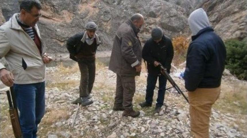 Erzincan&rsquo;da Yaban Ke&ccedil;isi Avcıları Yakalandı