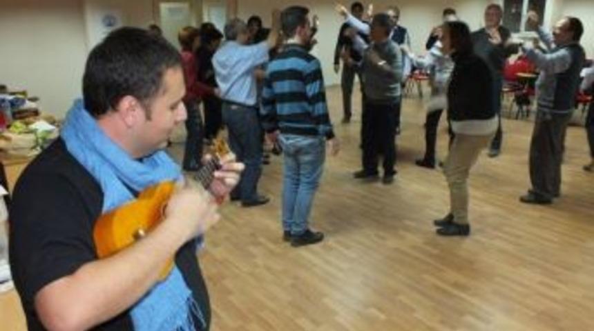 Afyon Neva Korosuna M&uuml;zikli Drama Eğitimi Veridi