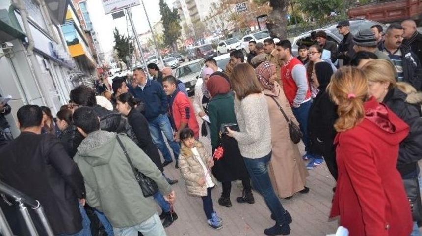 Sığınmacıların Maaş Kuyruğu