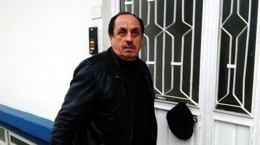 Bı&ccedil;akla Tehdit Edip Soyguna Devam Ettiler