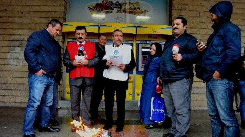 Kaybolan Paralar İ&ccedil;in Mangalda Para Yaktılar