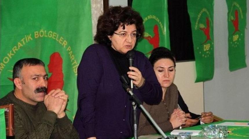 Tahir El&ccedil;i&rsquo;nin &Ouml;l&uuml;m Haberini Alan Emine Ayna, Toplantıyı Yarıda Kesti