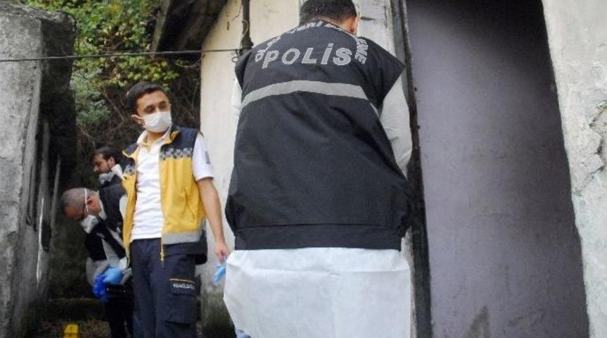 Aynı Evde Yaşadığı Arkadaşının &Ouml;ld&uuml;ğ&uuml;n&uuml; 2 G&uuml;n Sonra Fark Etti