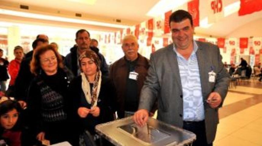 Seferihisar Chp’de Mevcut Başkan Güven Tazeledi