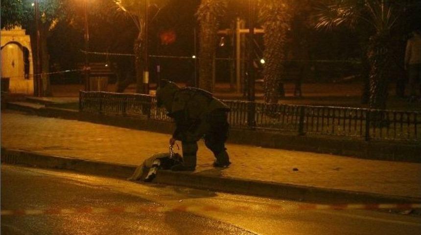 Ş&uuml;pheli Poşetten Kıyafet &Ccedil;ıktı