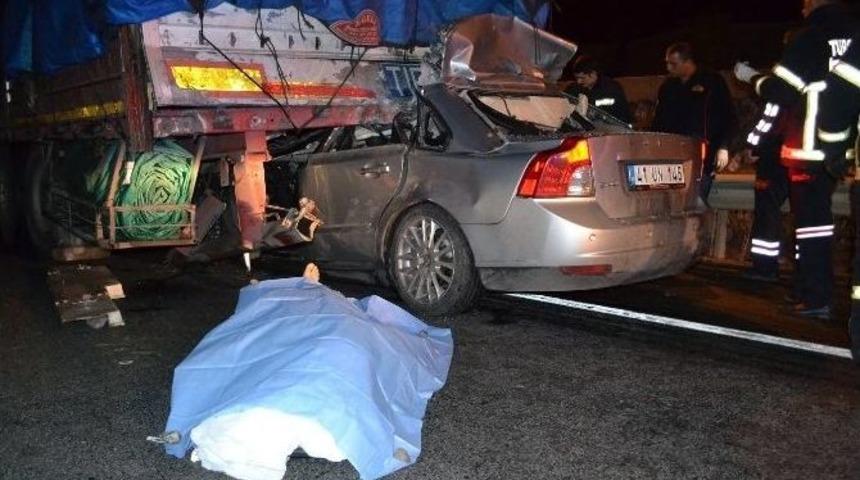 Hurdaya D&ouml;nen Otomobilde &Ouml;ld&uuml;