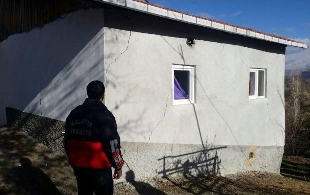 Malatya&rsquo;da Beş B&uuml;y&uuml;kl&uuml;ğ&uuml;nde Deprem