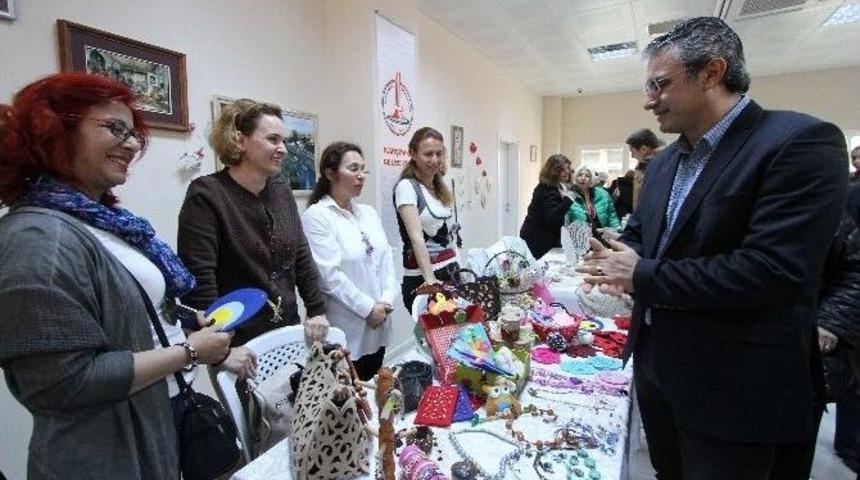 Hem &Uuml;retiyorlar Hem Satıyorlar