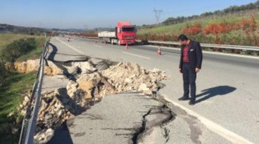 Bursa &Ccedil;evre Yolu 1 Yıldır Bakım Bekliyor