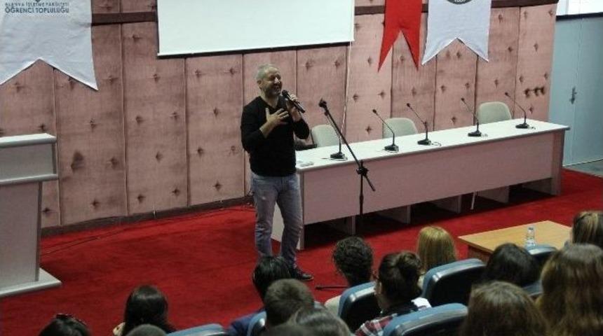 Hanbay, &Uuml;niversite &Ouml;ğrencilerini Kahkahaya Boğdu