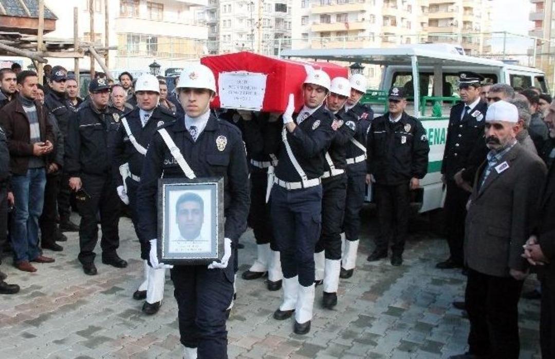 Elazığlı Şehit Polis Son Yolculuğuna Uğurlandı