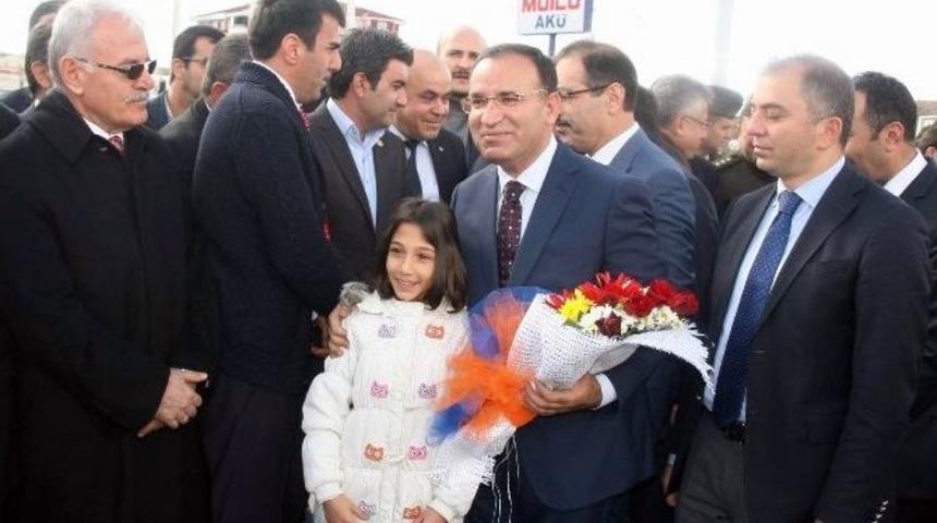 Bakan Bozdağ: &ldquo;diyarbakır&rsquo;daki Saldırı T&uuml;rkiye&rsquo;nin Birlik Ve Beraberliğine Yapılan Bir Saldırıdır&rdquo;