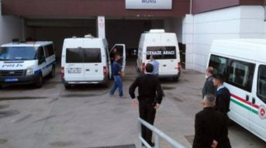 Darp Neticesi Hastaneye Kaldırılan Sekiz &Ccedil;ocuk Babası &Ouml;ld&uuml;