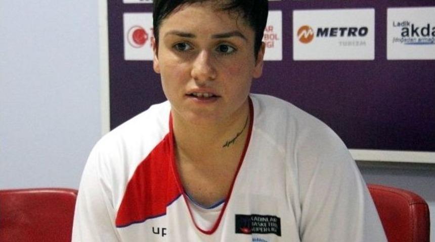 &Ouml;zt&uuml;rk: "2 Tane Amerikalı Oyuncumuzun K&ouml;t&uuml; Oynaması Ma&ccedil;ı Kaybettirdi"