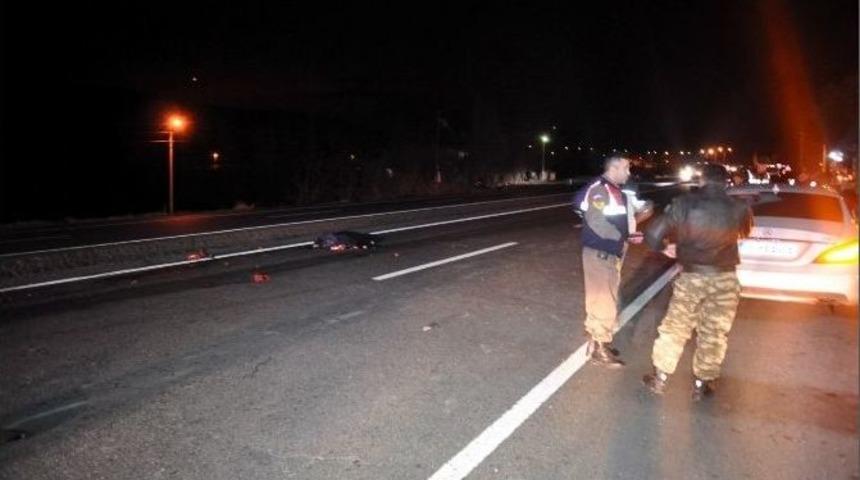 &Ouml;nce Tır &Ccedil;arptı Ka&ccedil;tı, Sonra Diğer Ara&ccedil;lar Ezdi